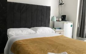 Double Room Central Location